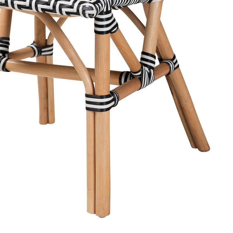 Chaise de bistrot Wagner en rotin naturel tressé, style français