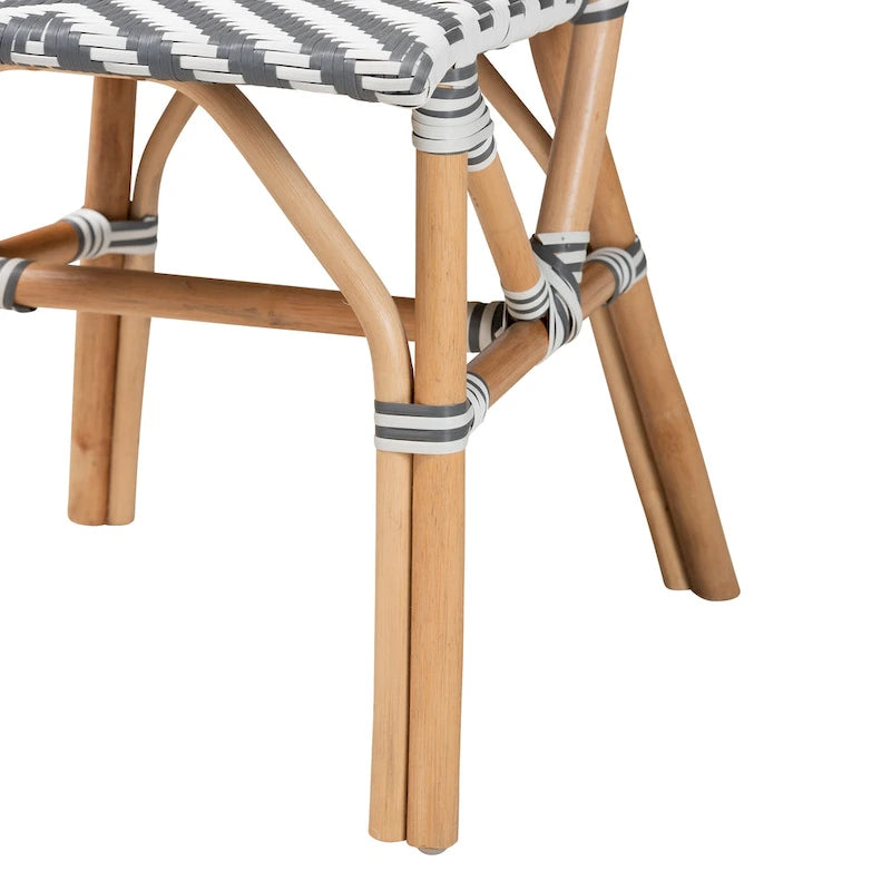 Chaise de bistrot Wagner en rotin naturel tressé, style français
