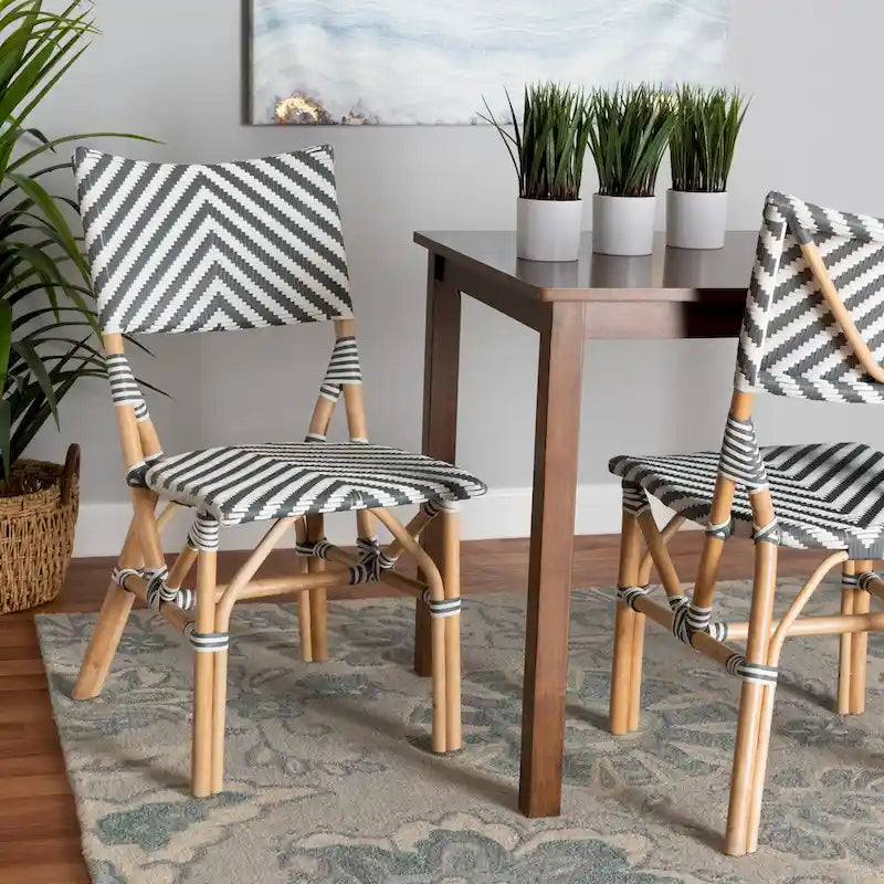 Chaise de bistrot Wagner en rotin naturel tressé, style français