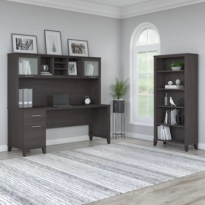 Bureau de 72" de large avec huche et bibliothèque à 5 étagères, gris frêne