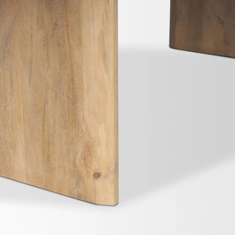Table de salle à manger ovale avec plateau en bois brun clair et pieds arqués - 86.5L x 39.0W x 30.0H
